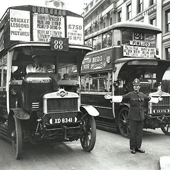 1926: Geschlossener Doppeldecker in London - (London)