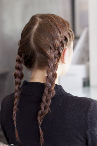 Zwei französische Zöpfe - (Schule, Frisur, lange Haare)