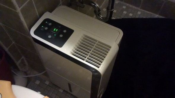 Suche Elektrischen Luftentfeuchter Der Wirklich Was Bringt Schimmel Bad Badezimmer