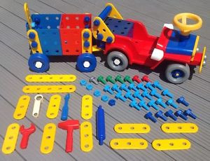 Komplettes System - (Spielzeug, Plastik, Schrauben)