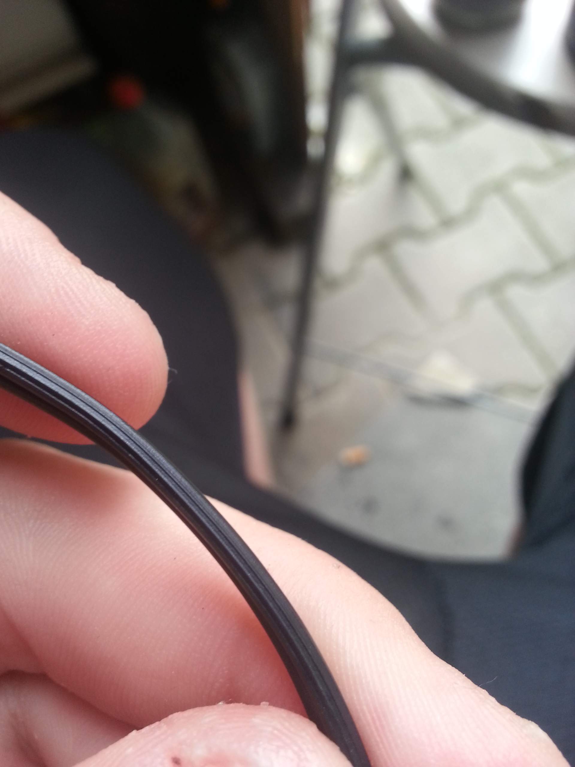 Plus & Minus bei Netzteil-Adapter herausfinden. Wie? (Technik ...