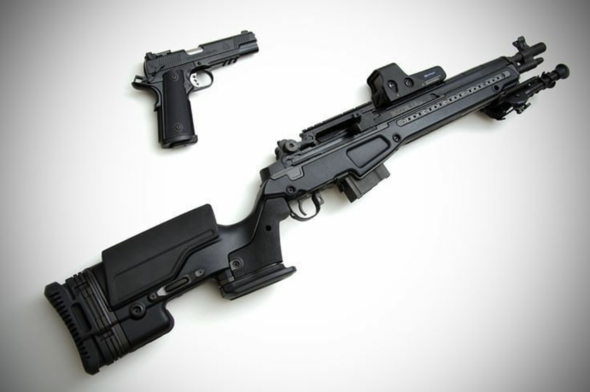 - (Waffen, Qualitaet, Hersteller)