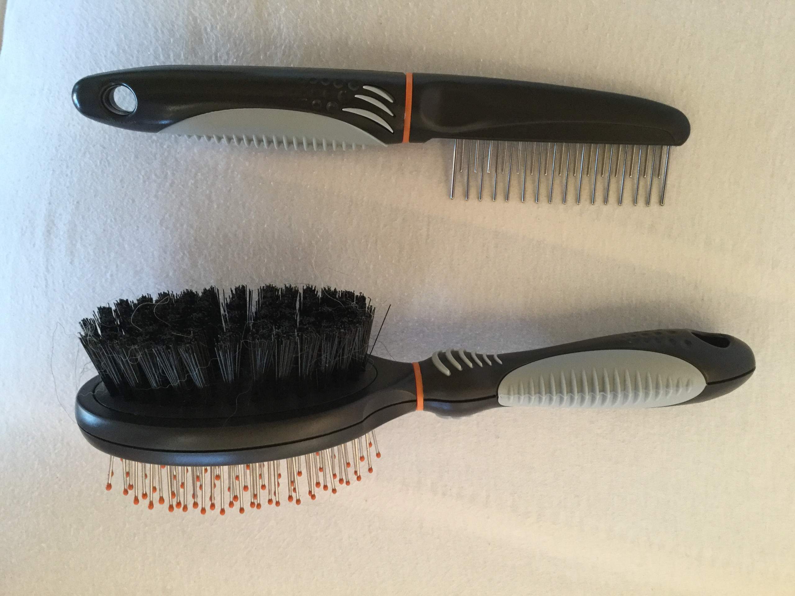 Furminator bei Berner Sennenhunden oder andere Bürsten? (Fellpflege