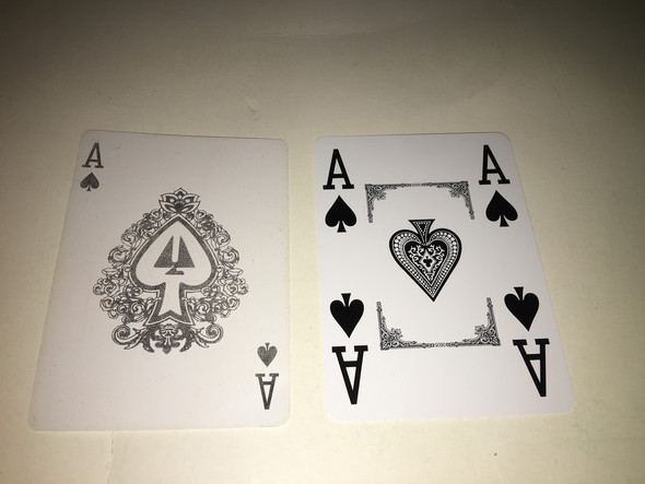 Pokerkarten Welche Grossen Oder Formate Gibt Es Poker Spielkarten