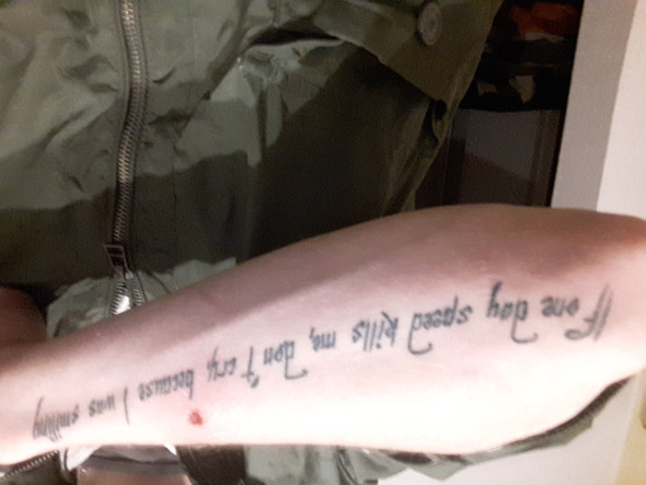 - (Tattoo, Schrift)