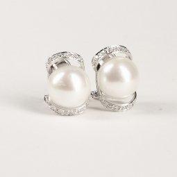 Moderne Perlenohrringe - (Mode, Schmuck, Perlenschmuck)
