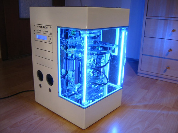 - (Computer, PC, Technik)