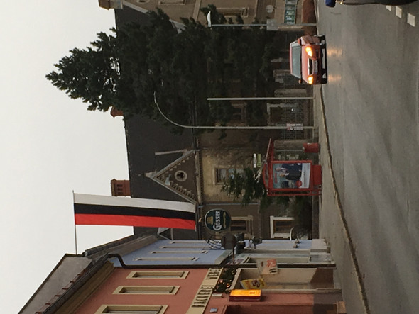 Hier ein Foto von der Flagge - (Flagge, Fahne)
