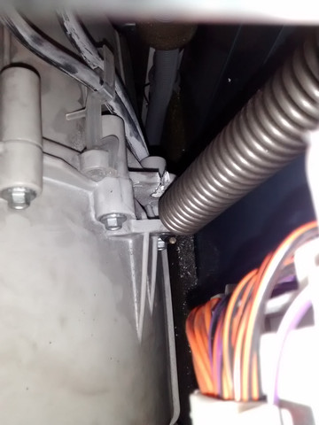 Wie Kann Ich Die Waschmaschinenaufhangung Wieder Reparieren Bzw Gibt Es Dafur Ersatzteile Technik Reparatur Waschmaschine