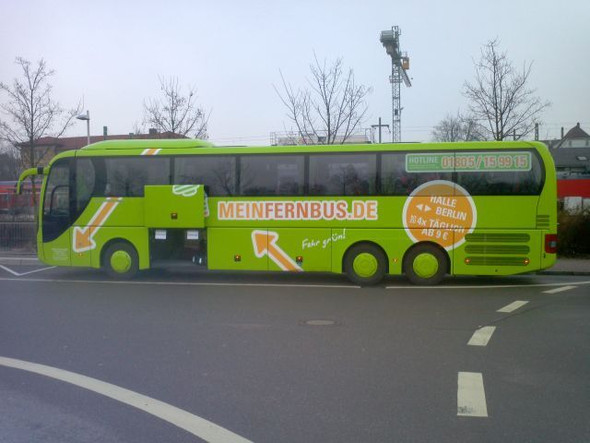 "Truppentransporter" - (Bus, Sitzplatz, Fernbus)