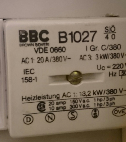 - (Elektrotechnik, Heizung)