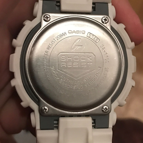 Originalrücken einer G-Shock - (Uhr, Uhrzeit, Casio)