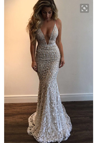 - (Kleid, Edel)