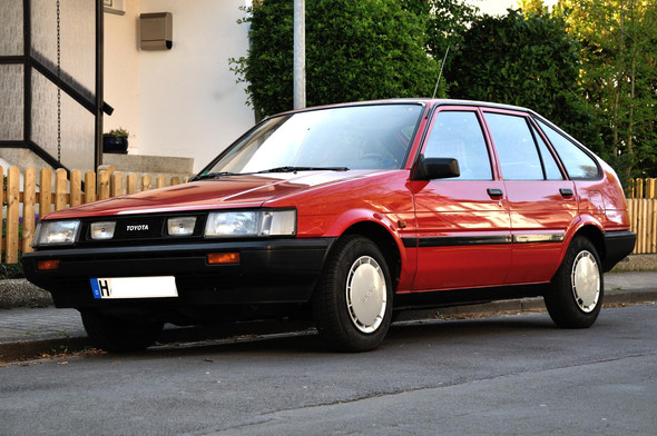 - (Auto, Jugend, KFZ)