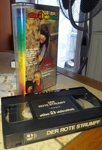 Hier das Original Foto von der VHS - (Film, Kinder, rot)