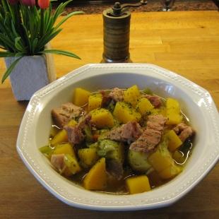 Bilduntertitel eingeben... - (eintopf, Steckrüben)