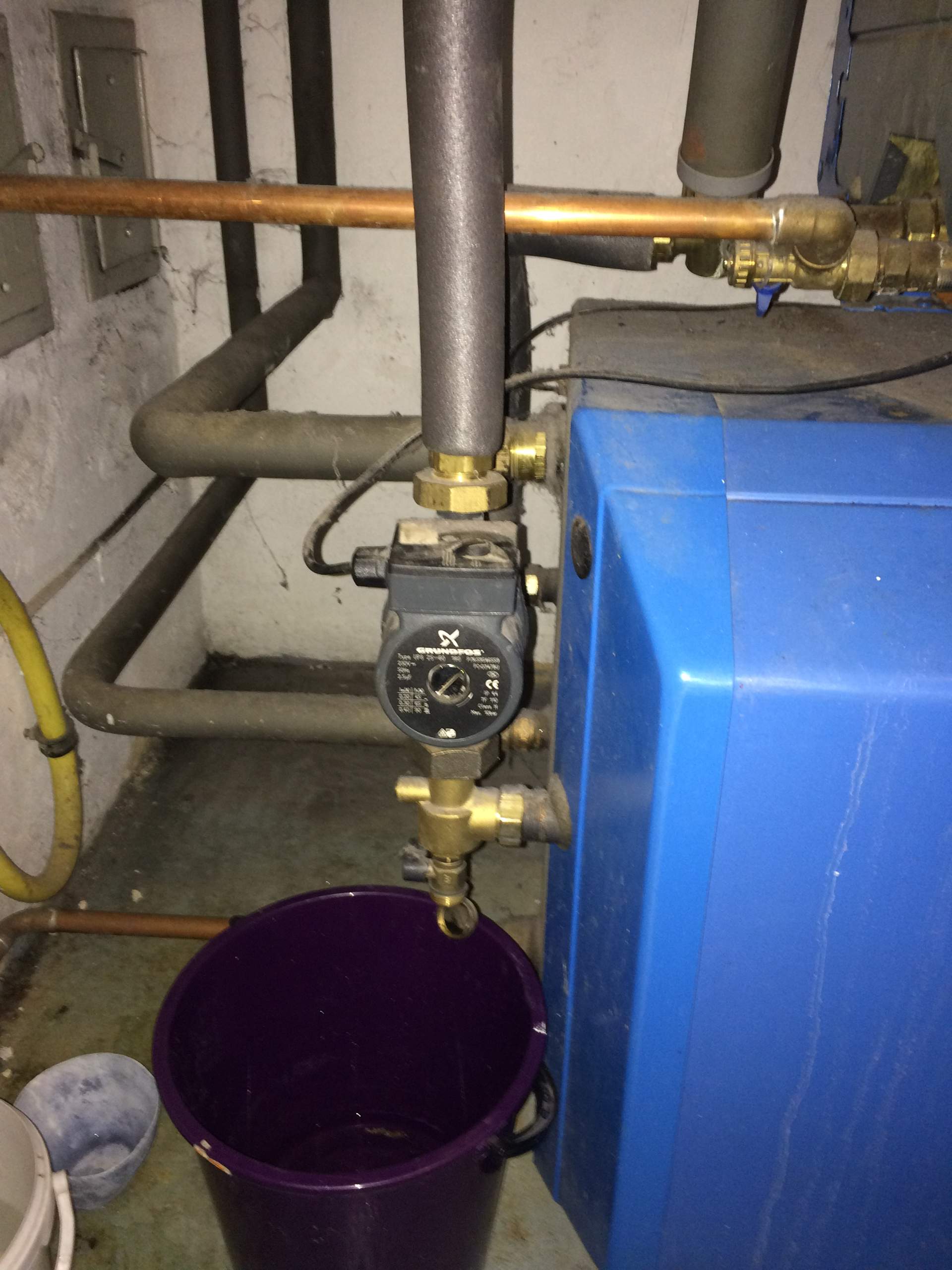 Kein warmes Wasser Buderus Logamatic? (Technik, Heizung)