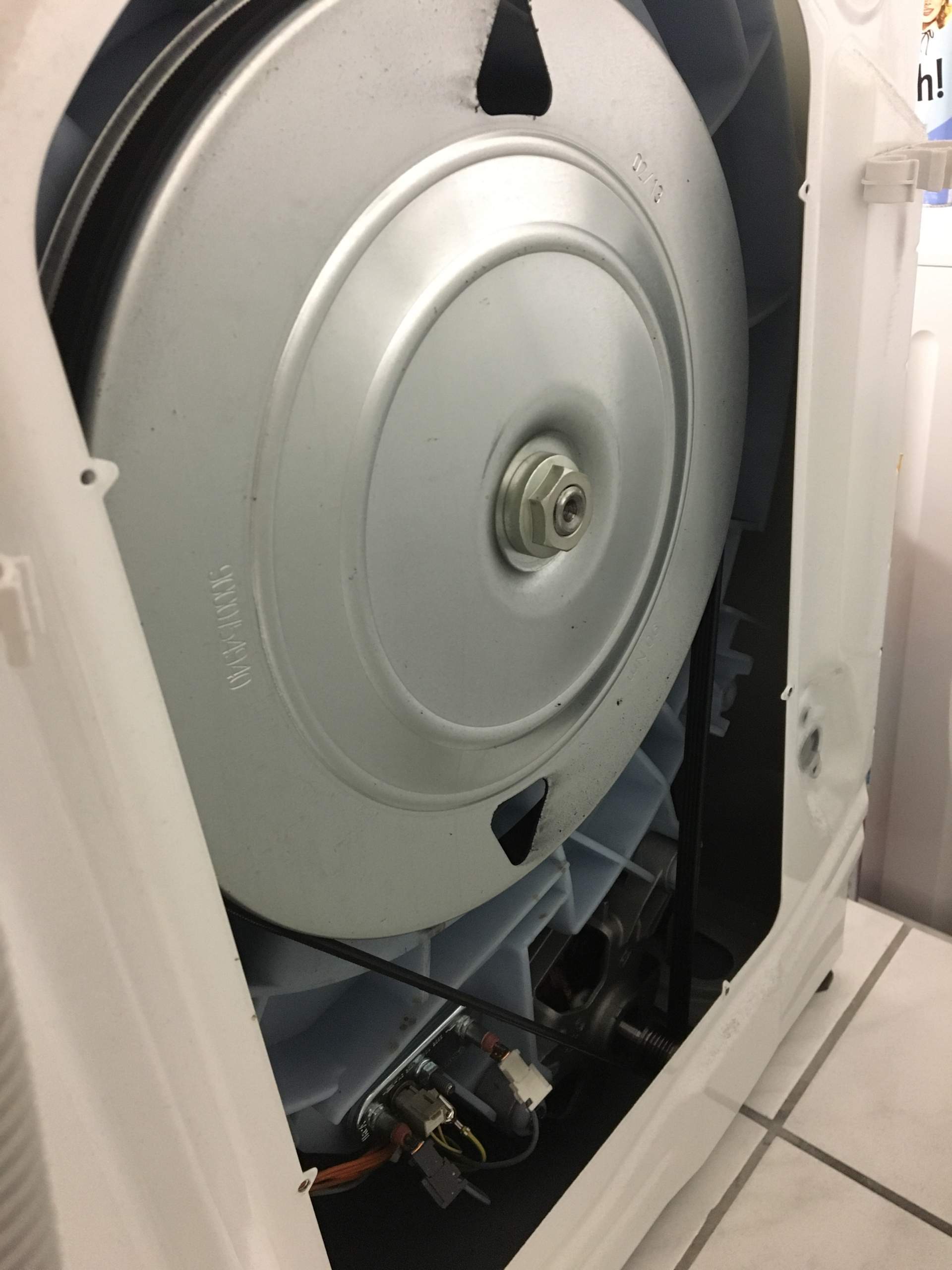 Waschmaschine Macht Gerusche Beim Drehen