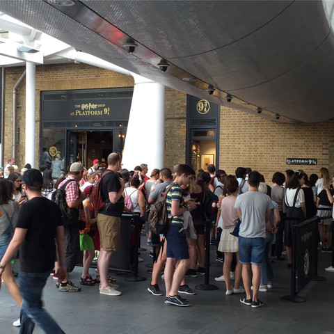 Platform 9 3/4, King's Cross Station, London (2016) - (Film, Harry Potter, London)
