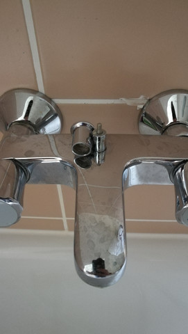 Badewannenarmatur Mischbatterie Reparieren Handy Smartphone Dusche