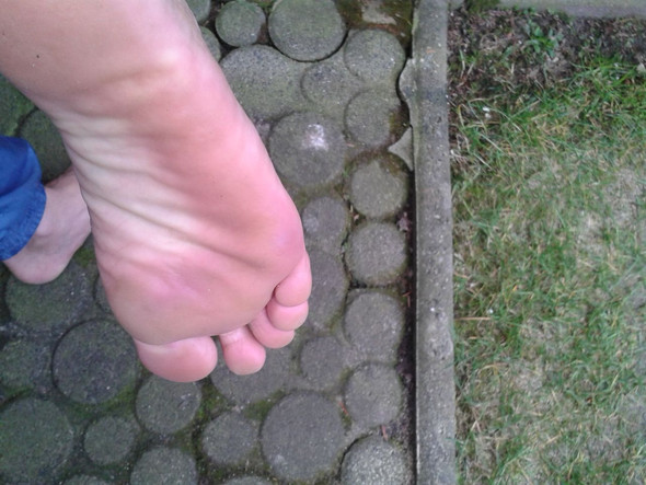 Meine Fußsohle mit gut durchbluteter Lederhaut - (laufen, barfuß, Laufschuhe)