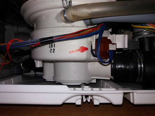 Geschirrspuler Zieht Kein Wasser Mehr Nach Dauerhaften Abpumpen Aquastop