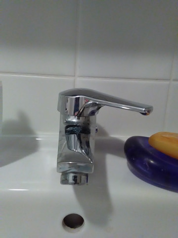 Waschbecken - Grohe - (Schule, Handy, Bilder)