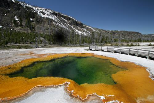 river quelle - (USA, Yellowstone, national-parks)