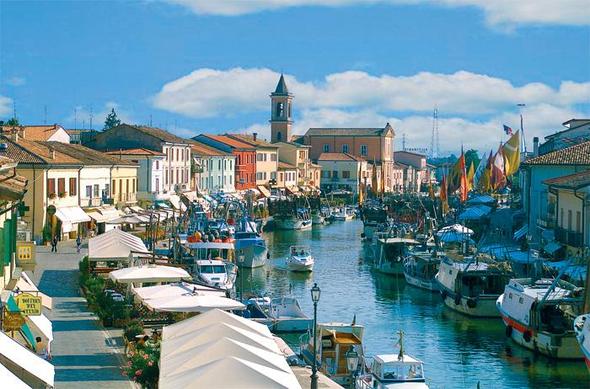 Sicht über den Hafen von Cesenatico - (Urlaub, Reise, Italien)