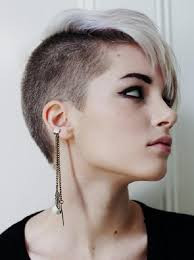 - (Glatze, Haare abrasieren)