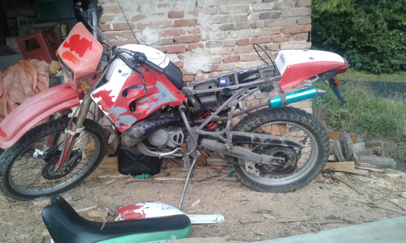- (Auto und Motorrad, Moped, Burnout)