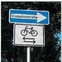 Das steht am Anfang der Einbahnstraße - (Auto, Fahrrad, Verkehrsrecht)
