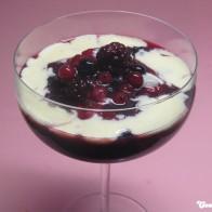Rote Grütze mit Sahne (oder Vanillesoße - schmeckt auch toll) - (deutsch, Kochen, Austausch)