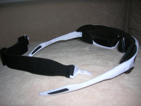 Bilduntertitel eingeben... - (Sport, Sonnenbrille, Skifahren)
