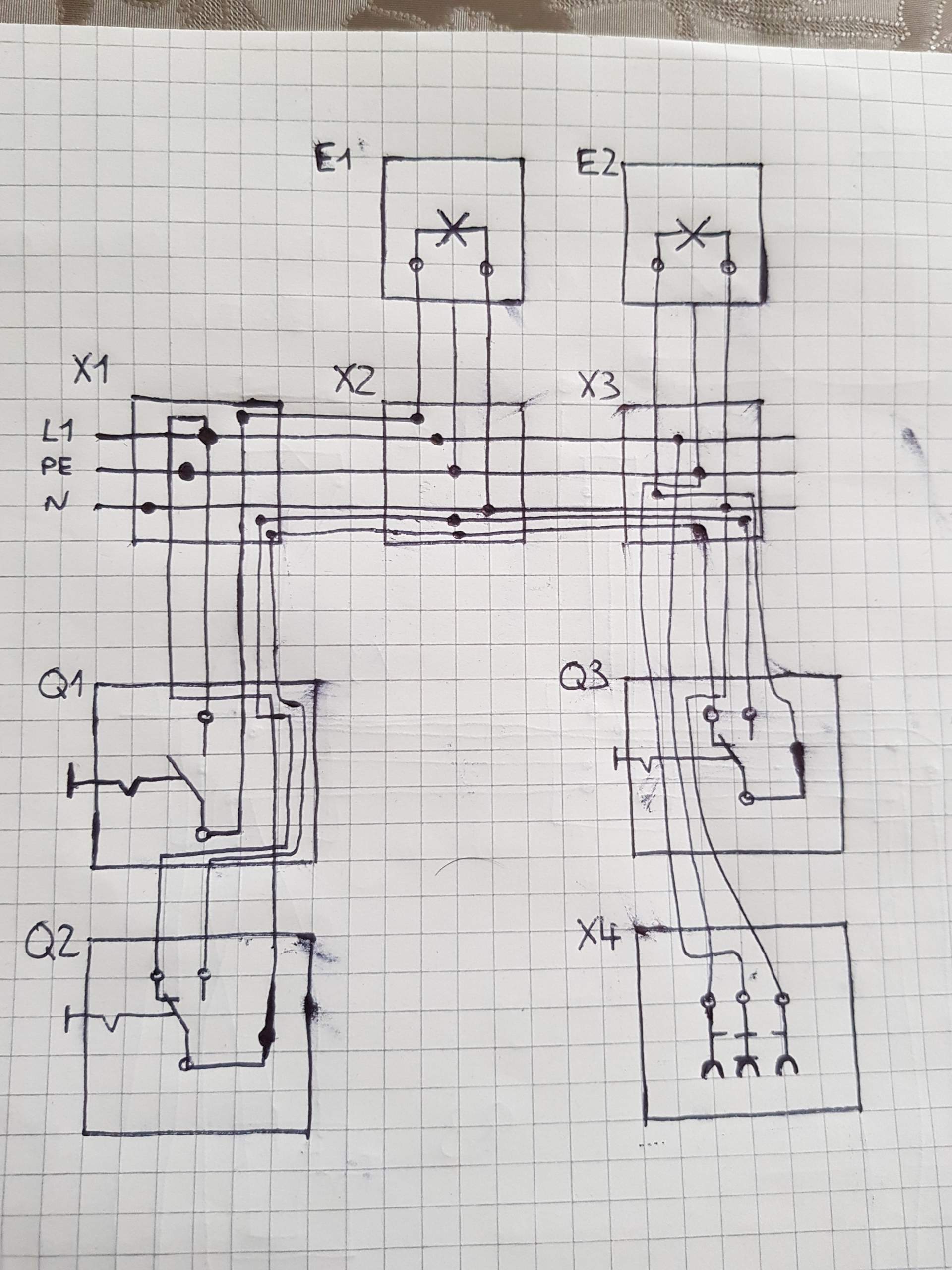 Elektrotechnik Technisches Zeichnen: Stromlaufplan zu Installationsplan