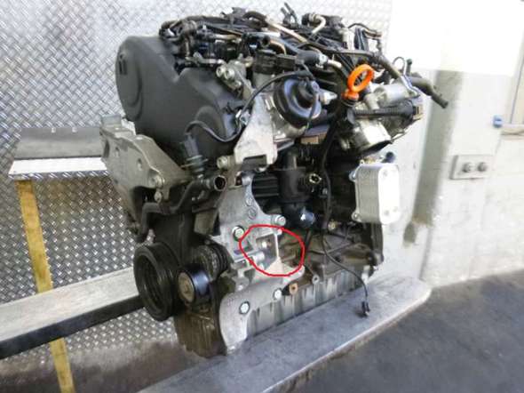 Wie Wechselt Man Die Spannrolle Bei Einem Passat 3c 2 0 Tdi Motorcode Cffb Technik Technologie Auto Und Motorrad