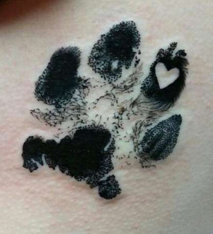  - (Hund, Tattoo)