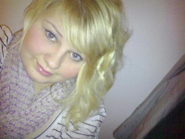 Die neue Frisur :) - (Haare, Frisur, Haarfarbe)