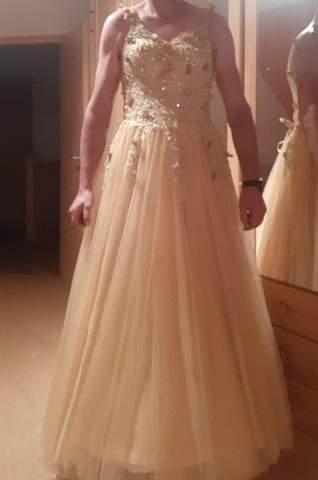 - (Umfrage, Abstimmung, Crossdresser)