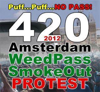 - (kiffen, Marihuana, Amsterdam)