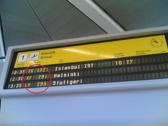 - (Reise, Flugzeug, Flug)
