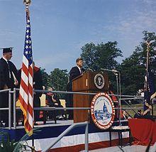 Präsident Kennedy bei seiner Rede an der American University - (Geschichte, Englisch, USA)