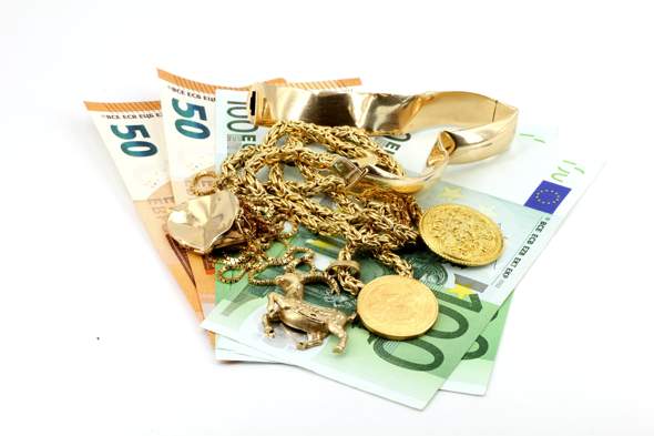 - (Gold, goldring, Goldwert)
