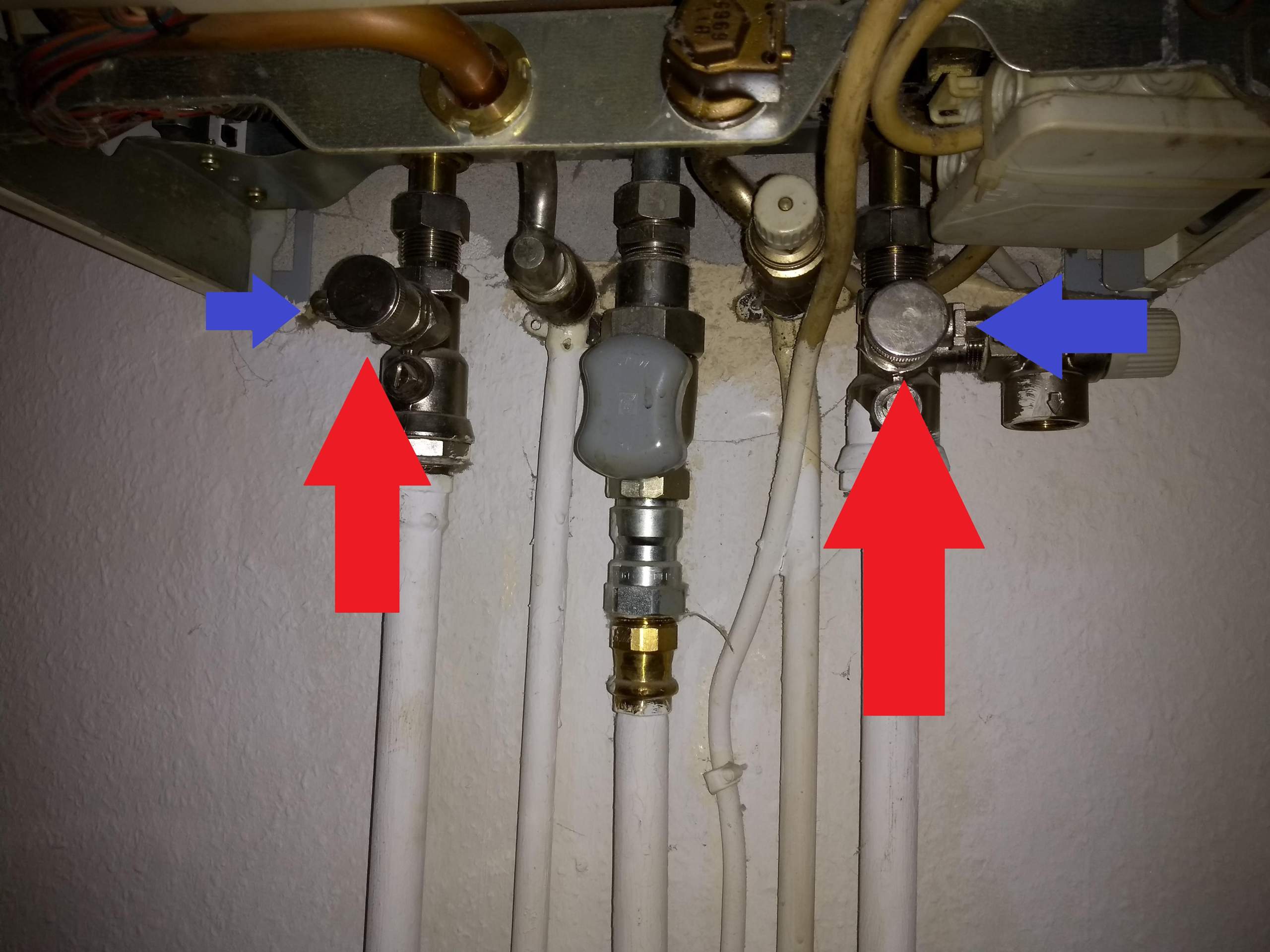 Ältere Vaillant Gastherme wo Wasser auffüllen? Technik, Technologie)