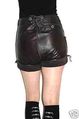 Lederhose glänzend machen (Kleidung, Pfadfinder)