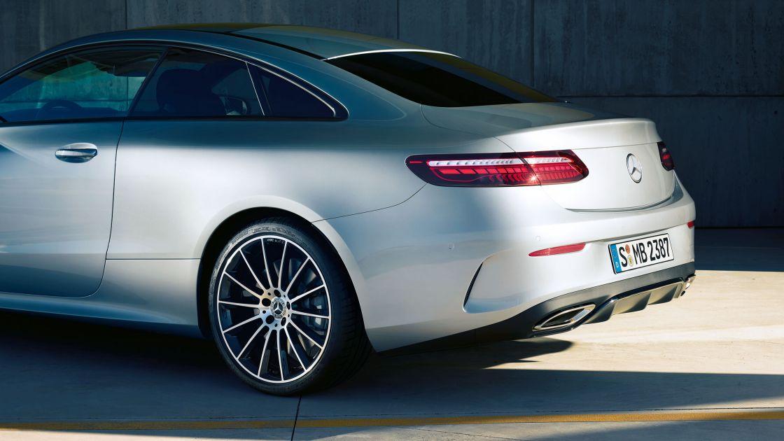 Coup Pour Coup Qui Est Dans La Limousine Was ist der Unterschied zwischen Coupe und limousine und Kombi? (Auto
