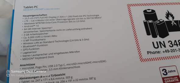 - (Technik, studieren, Tablet)