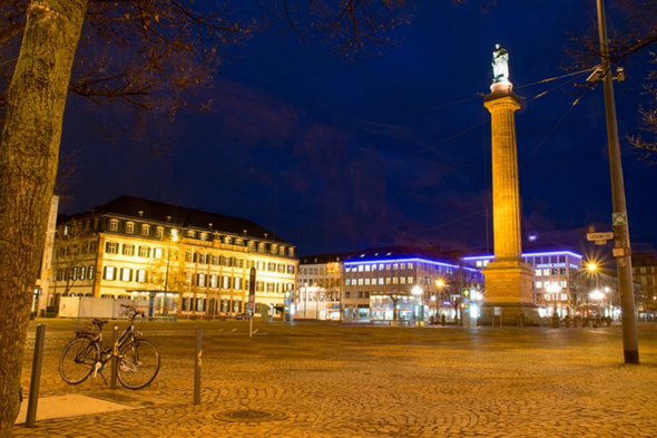 - (Stadt, Vorstellung, Darmstadt)