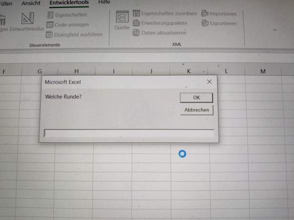 - (Computer, Excel, Formel)