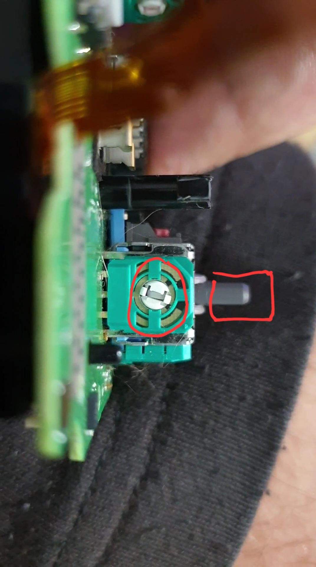 Mein ps5 Controller stick zieht nach links was tun? (Spiele und Gaming)